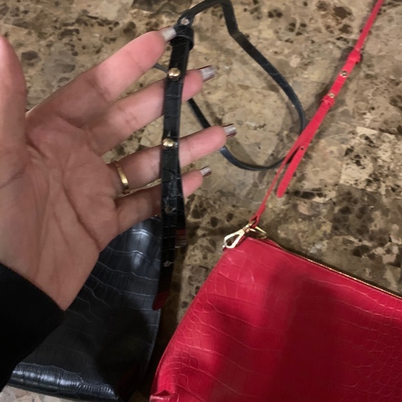 2 Crossbody purses 👜 - Picture 6 of 13